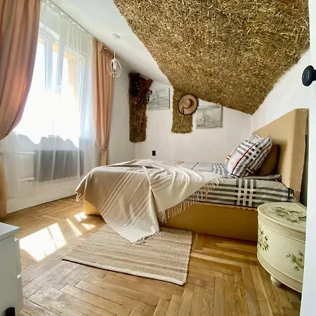 центр 2 кім ужгородська безкоштовна парковка не далеко від ж д вокзалу звітні документи