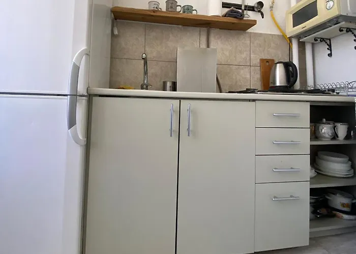 Apartment центр 2 кім ужгородська безкоштовна парковка не далеко від ж д вокзалу звітні документи