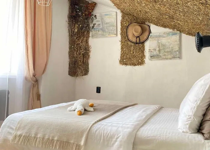 центр 2 кім ужгородська безкоштовна парковка не далеко від ж д вокзалу звітні документи * Λβιβ